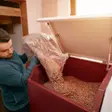 Cât costă un sac de peleți și cât te ține în sezonul rece